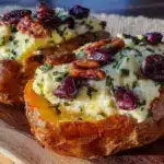 gefüllte Süßkartoffeln mit Kräutercreme - featured image